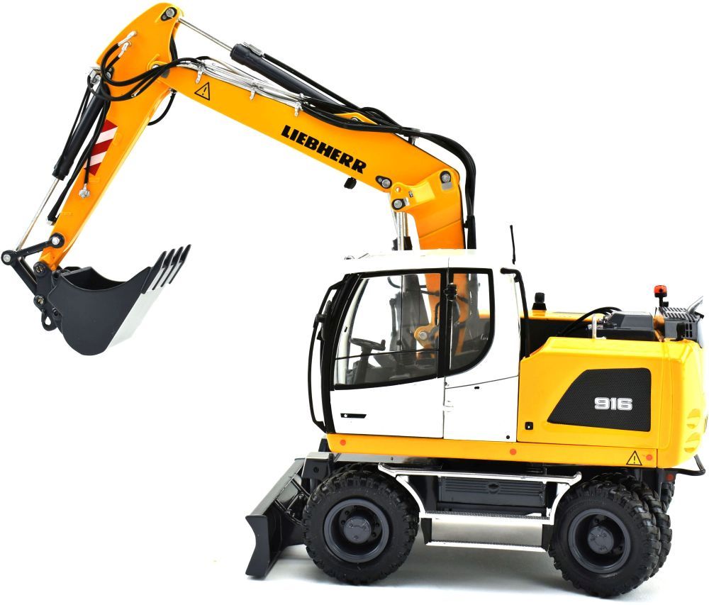 Liebherr A916 Wheeled Excavator w/Mitas Tyres and Disconnectable Liebherr Bucket 1/32