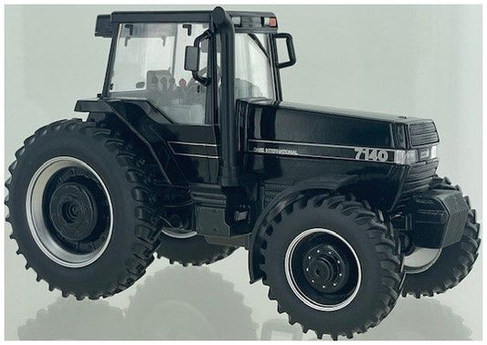 Case IH Magnum 7140 Black
