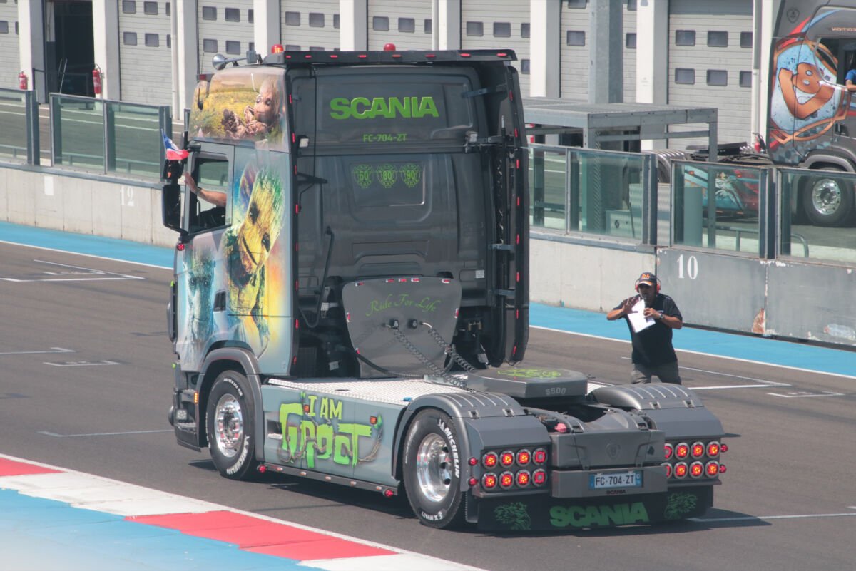 SPV Trans; SCANIA S HIGHLINE CS20H 4X2 - Celt Models