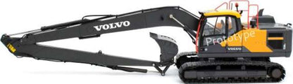Volvo EC220Elr Reach Crawler Excavator Track Shoes w/S60 Quickcoupler  1/32
