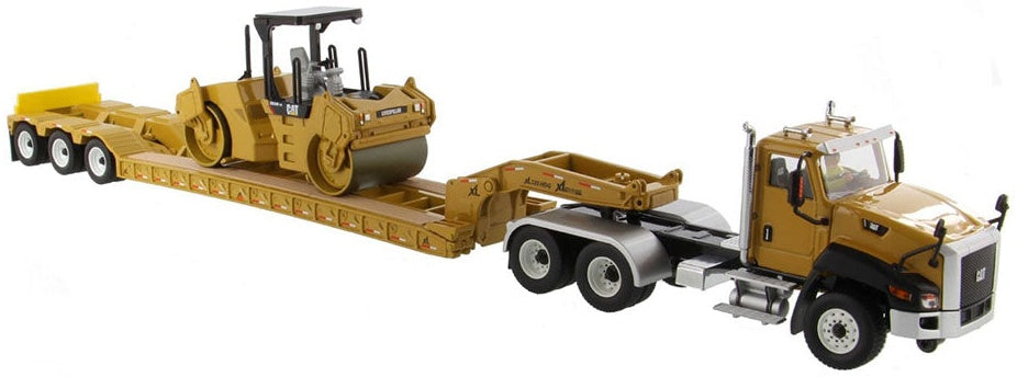 Cat CT660 Truck + Trailer w/CB-534 Compactor