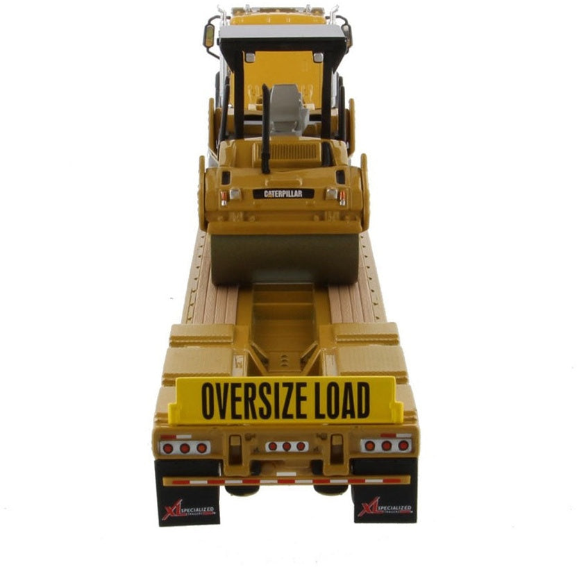 Cat CT660 Truck + Trailer w/CB-534 Compactor