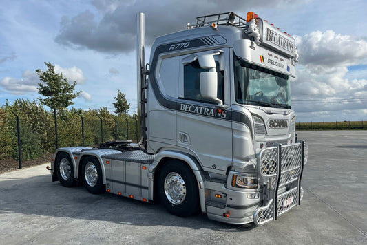 Becatrans; SCANIA R NORMAL CR20N 6X2 TWIN STEER