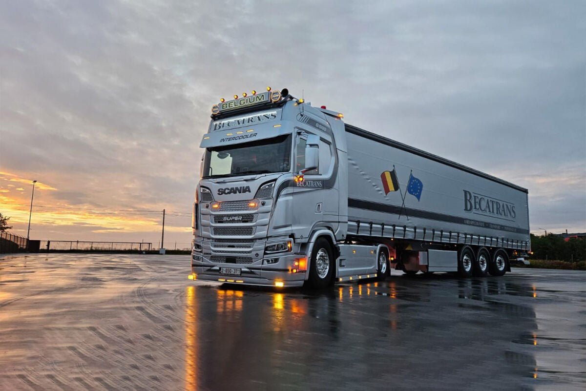 Becatrans; SCANIA S HIGHLINE CS20H 4X2 TRIDEC CURTAINSIDE TRAILER - 3 AXLE - Celt Models