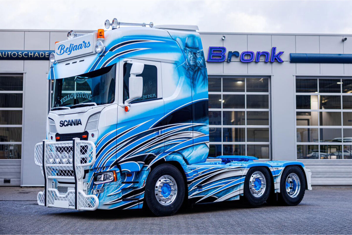 Beljaars; SCANIA S HIGHLINE CS20H 6X2 TWIN STEER