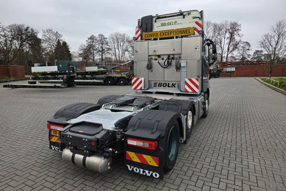 Bolk; VOLVO FH AERO GLOBETROTTER XL 6X2 TWIN STEER EURO PX LOW LOADER - 2 AXLE HIGH WOODEN BOX WITH TOP SEAL