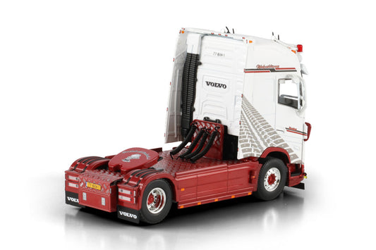 Boy Magielse Transport; VOLVO FH5 GLOBETROTTER XL 4X2