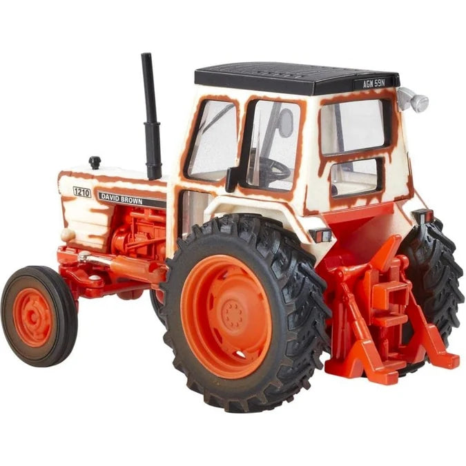 Britains Weathered David Brown Tractor - 1:32 Scale