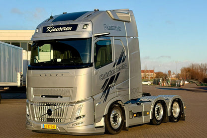 Christian Lerche; VOLVO FH AERO GLOBETROTTER XXL 6X2 TWIN STEER