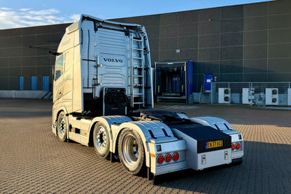 Christian Lerche; VOLVO FH AERO GLOBETROTTER XXL 6X2 TWIN STEER