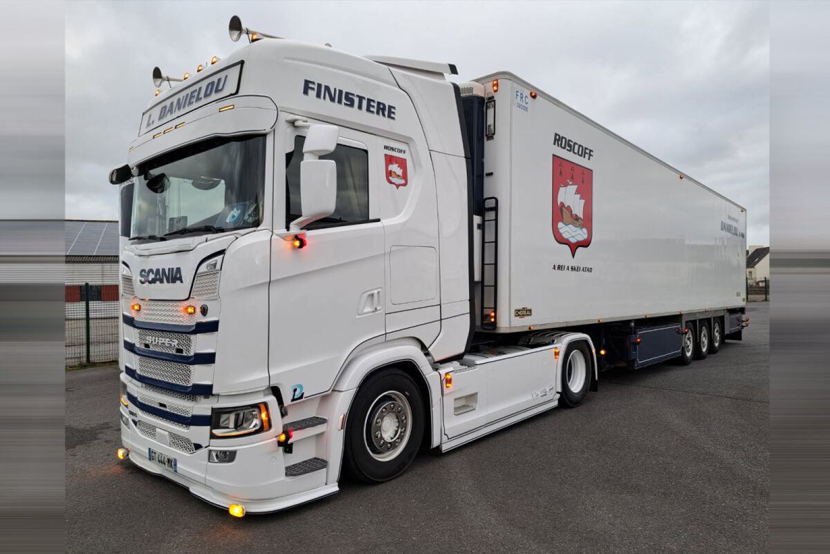 Danielou; SCANIA S HIGHLINE CS20H 4X2 REEFER TRAILER - 3 AXLE