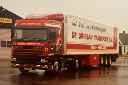 De Drieban Transport; DAF 95 SPACE CAB 4X2 REEFER TRAILER - 3 AXLE
