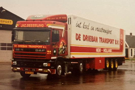 De Drieban Transport; DAF 95 SPACE CAB 4X2 REEFER TRAILER - 3 AXLE