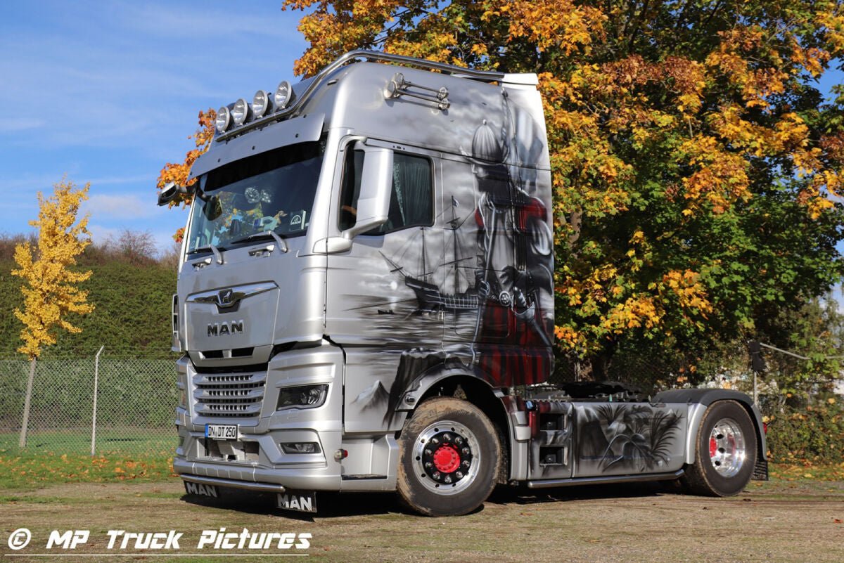 Decker Transporte; MAN TGX GX 4X2 German Supertrucks Series - Celt Models