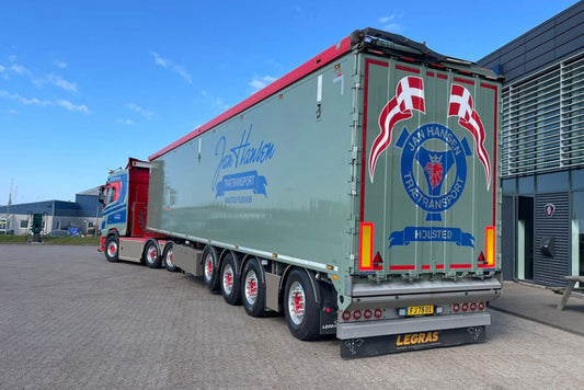 Jan Hansen; SCANIA S NORMAL CS20N 6X2 TAG AXLE MOVING FLOOR TRAILER - 4 AXLE - Celt Models