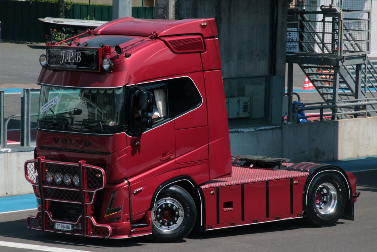 JPB Transports; VOLVO FH5 GLOBETROTTER 4X2