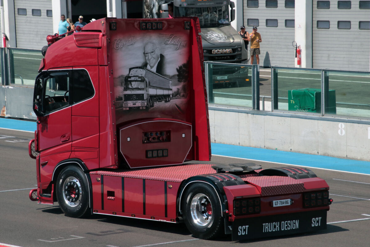 JPB Transports; VOLVO FH5 GLOBETROTTER 4X2