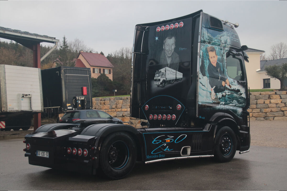 Magnin; MERCEDES-BENZ ACTROS MP5 GIGA SPACE 4X2