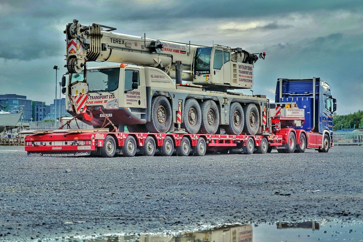 McFadyens; SCANIA S HIGHLINE CS20H 6X4 MANOOVR WITH 2 AXLE DOLLY - 6 AXLE - Celt Models