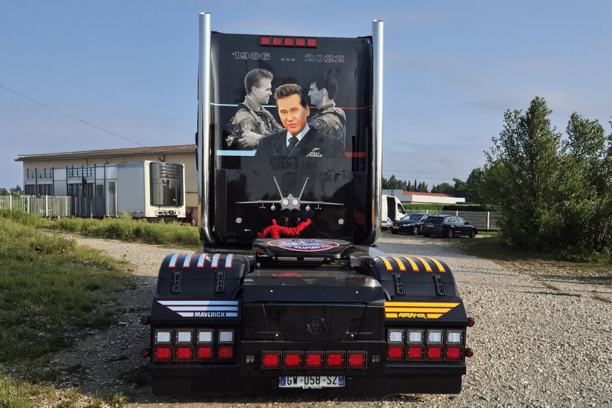 Nicolas Villard; SCANIA R HIGHLINE CR20H 4X2 REEFER TRAILER - 3 AXLE