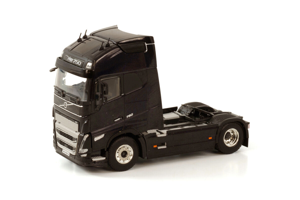 Premium Line; VOLVO FH5 GLOBETROTTER XL 4X2