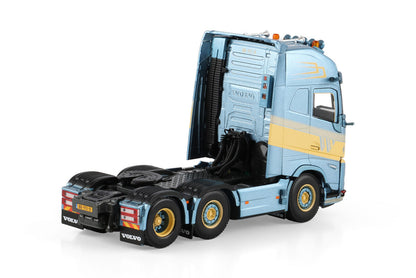 S.N. de Witte; VOLVO FH AERO GLOBETROTTER XL 6X2 TWIN STEER