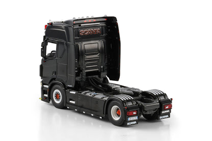 Sébastien Boutonnet; SCANIA R HIGHLINE CR20H 4X2