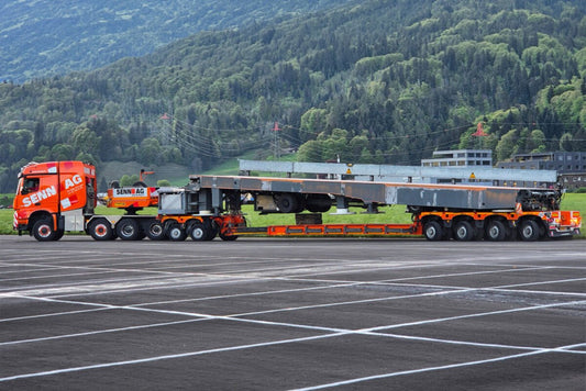 Senn AG; MERCEDES-BENZ AROCS MP4 2.300MM STREAM SPACE 8X6 LOW LOADER WITH DOLLY 2 AXLE - 4 AXLE - Celt Models