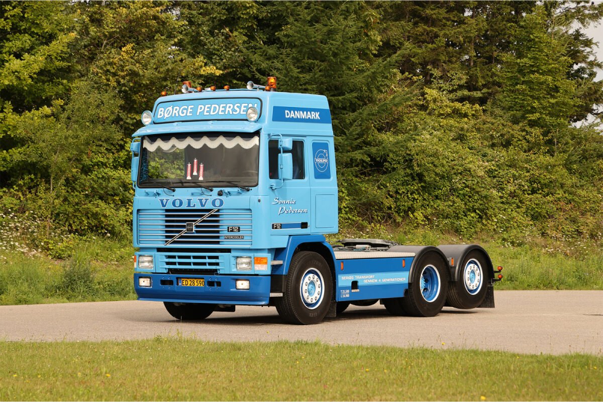 Sonnie Pedersen; VOLVO F12 GLOBETROTTER 6X2 TAG AXLE - Celt Models