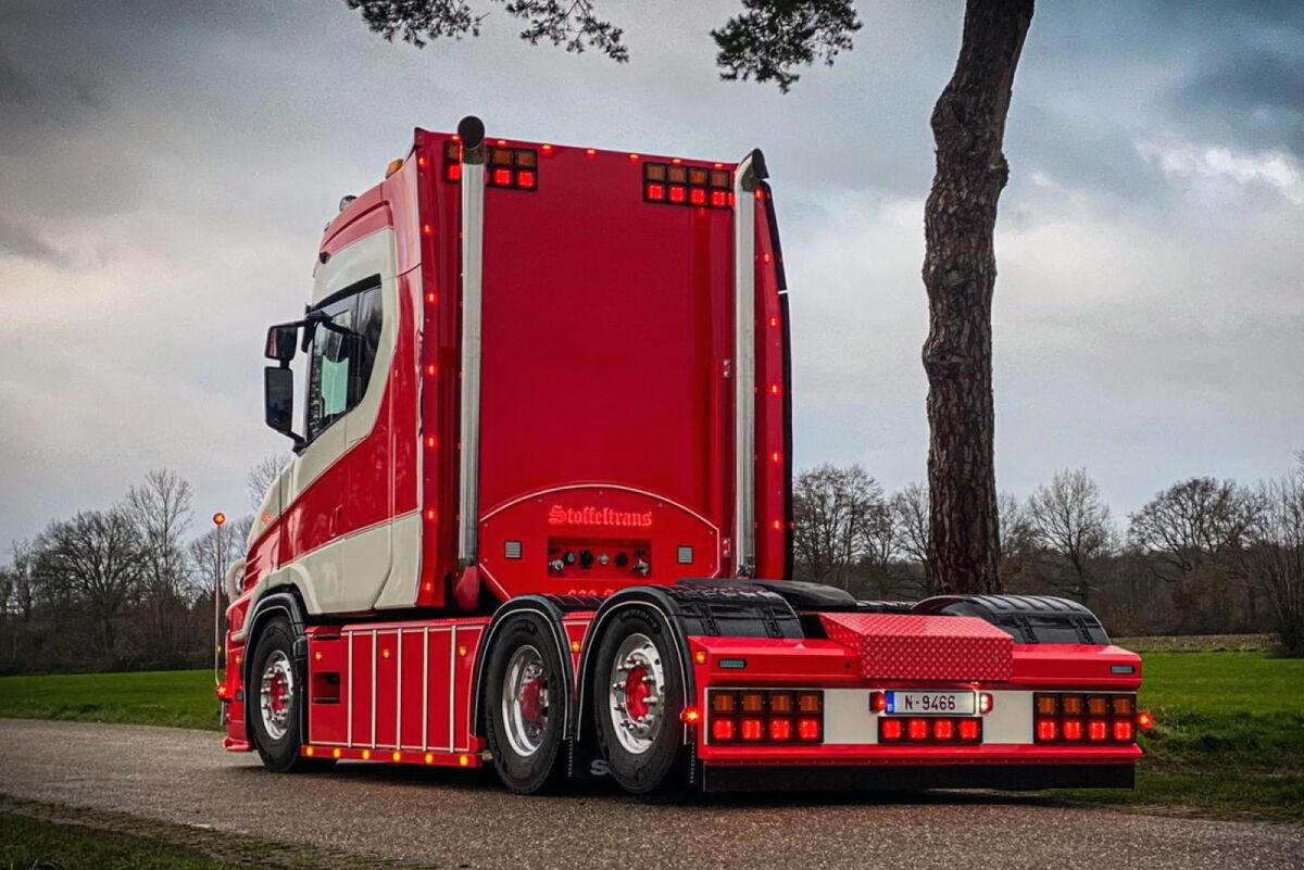 Stoffeltrans Delizio; VLASTUIN S TORPEDO HIGHLINE FACELIFT 6X2 TAG AXLE BOX TRAILER - 2 AXLE