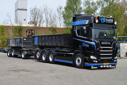 TN Slopen & Saneren; SCANIA R HIGHLINE CR20H 8X2 TAG AXLE RIGED TRUCK DRAWBAR WITH HOOKLIFT SYSTEM - 7 AXLE + 2X 40M3 CONTAINER