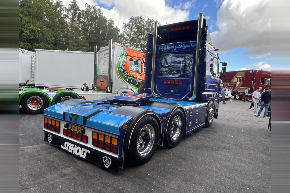 Toftegaard; SCANIA 3 SERIES STREAMLINE 6X2 TAG AXLE - Celt Models