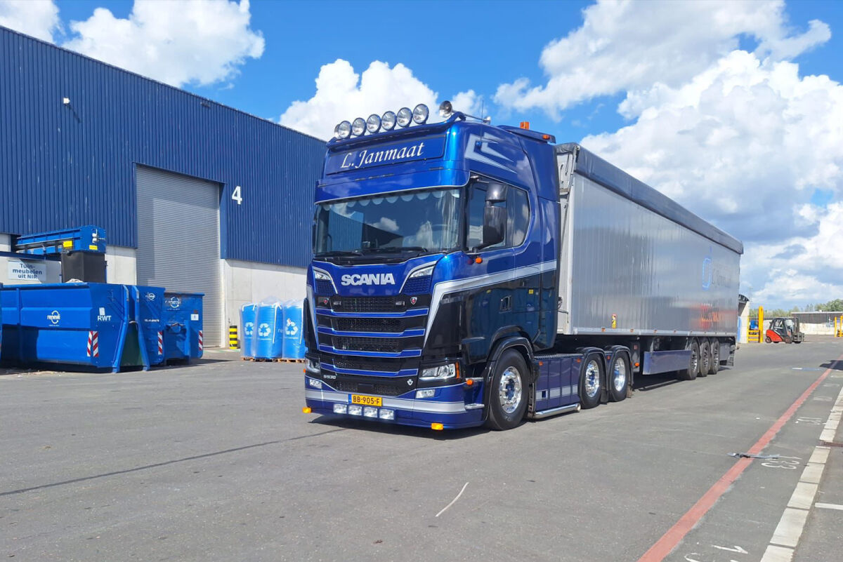 Transportbedrijf L. Janmaat; SCANIA S HIGHLINE CS20H 6X2 TWIN STEER MOVING FLOOR TRAILER - 3 AXLE