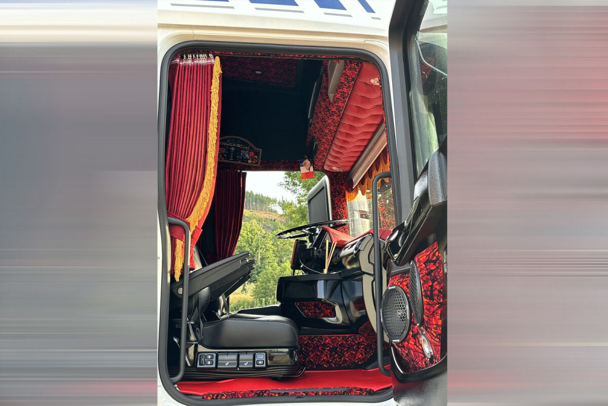 Transports Bajard et Fils; SCANIA R HIGHLINE CR20H 6X2 TWIN STEER REEFER TRAILER - 3 AXLE