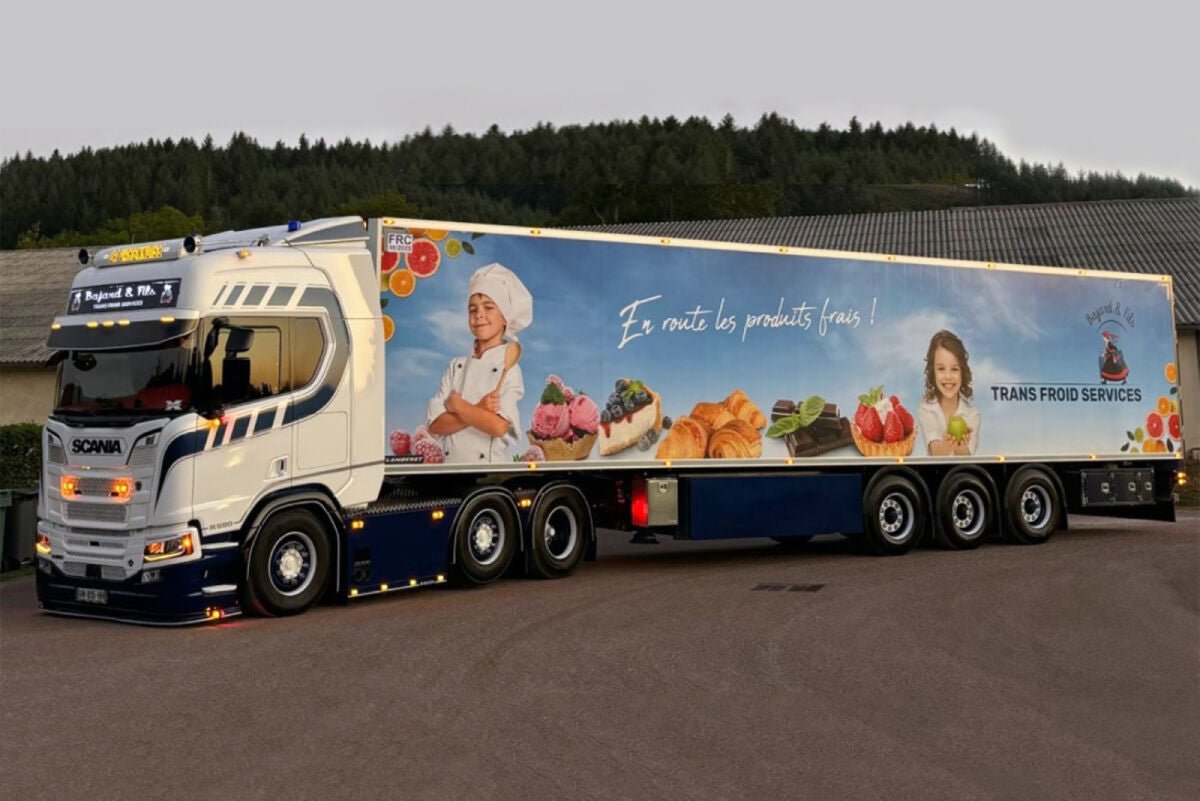 Transports Bajard et Fils; SCANIA R HIGHLINE CR20H 6X2 TWIN STEER REEFER TRAILER - 3 AXLE - Celt Models