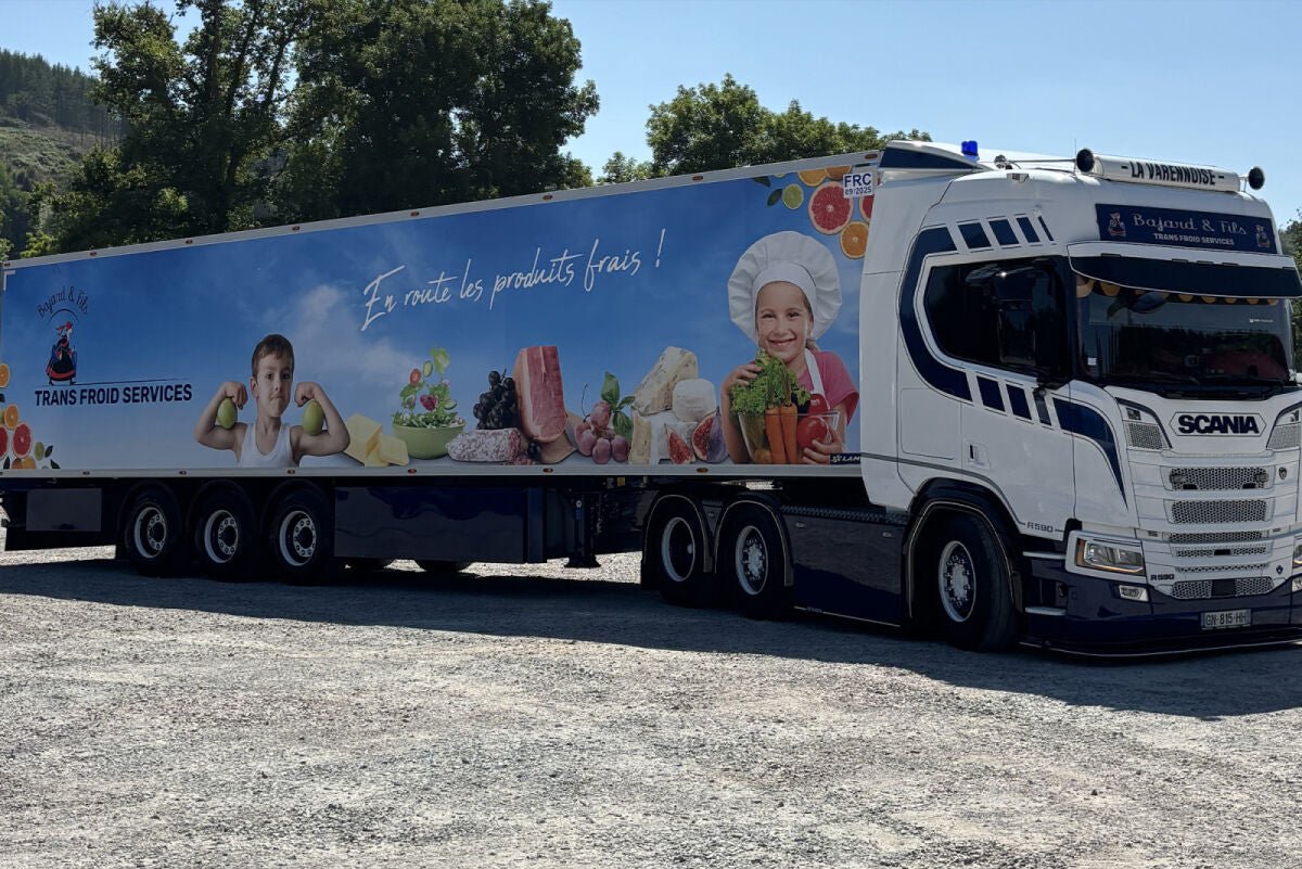 Transports Bajard et Fils; SCANIA R HIGHLINE CR20H 6X2 TWIN STEER REEFER TRAILER - 3 AXLE - Celt Models