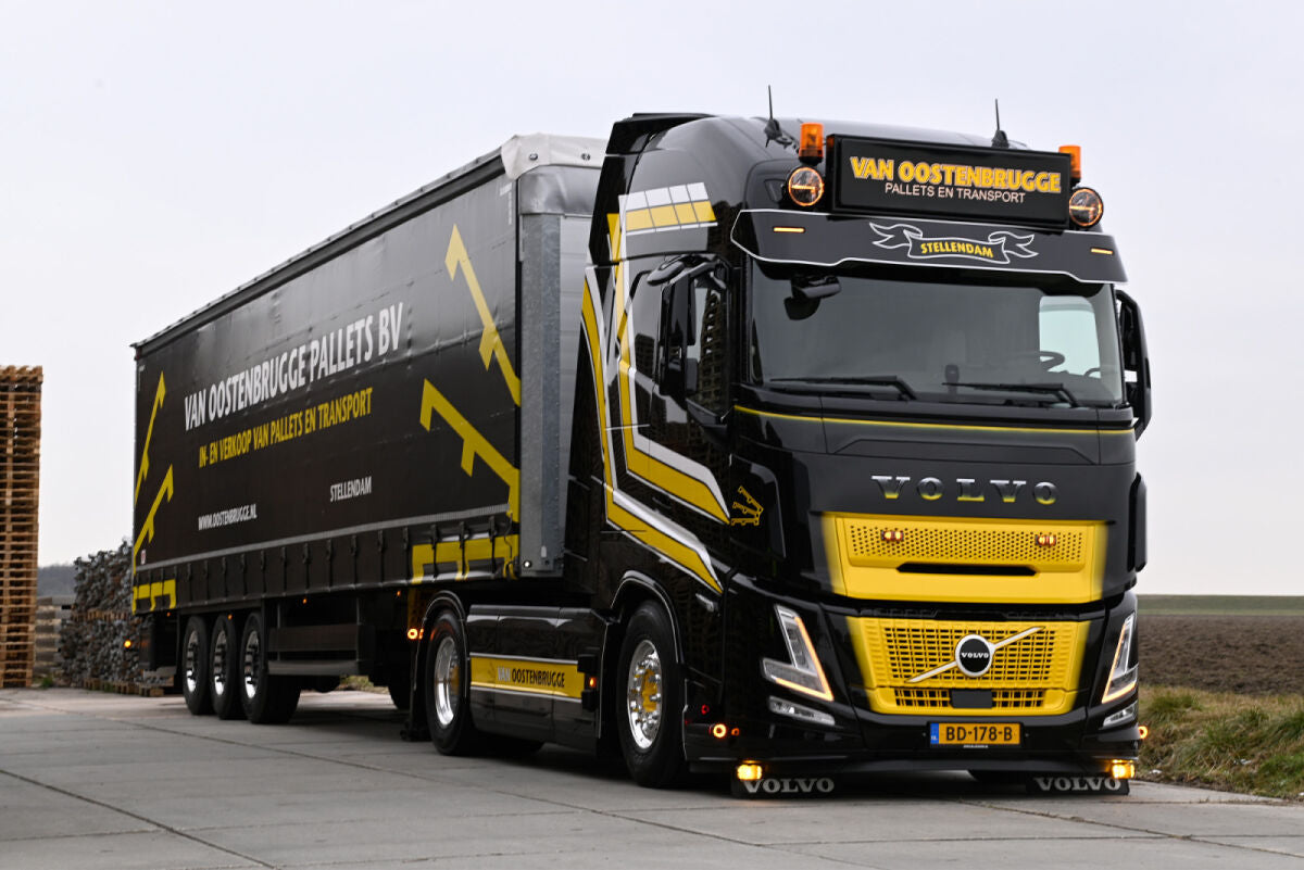 Van Oostenbrugge; VOLVO FH AERO GLOBETROTTER XL 4X2 CURTAINSIDE TRAILER - 3 AXLE