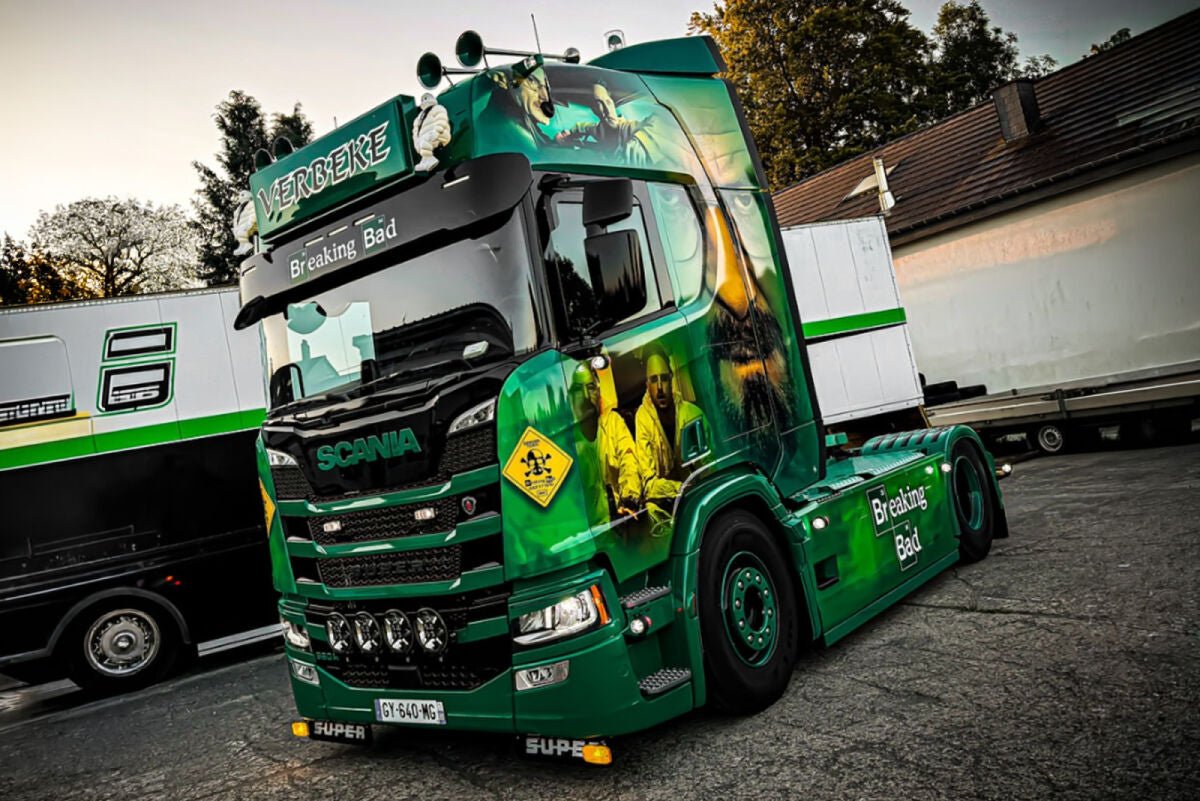 Verbeke Breaking Bad; SCANIA R HIGHLINE CR20H 4X2 - Celt Models