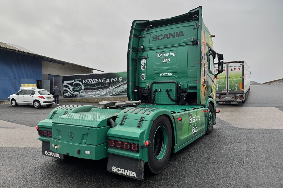 Verbeke Breaking Bad; SCANIA R HIGHLINE CR20H 4X2 - Celt Models