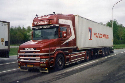 Woldhuis transport; SCANIA 4 SERIES TORPEDO TOPLINE 4X2 FLEX CONTAINER TRAILER - 3 AXLE + 20FT CONTAINER